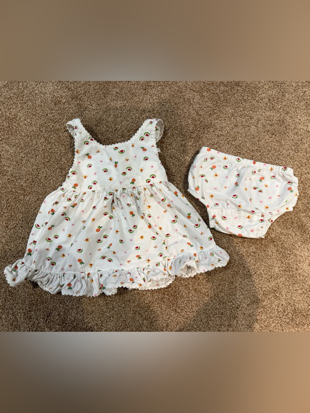 Baby GAP White Floral Ruffle baby Dress with Bloomers 3-6 months